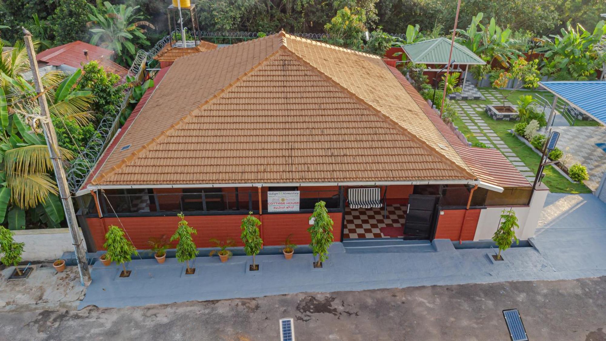 Udupi Homestay - Cottage House - Dendoorkatte Ngoại thất bức ảnh