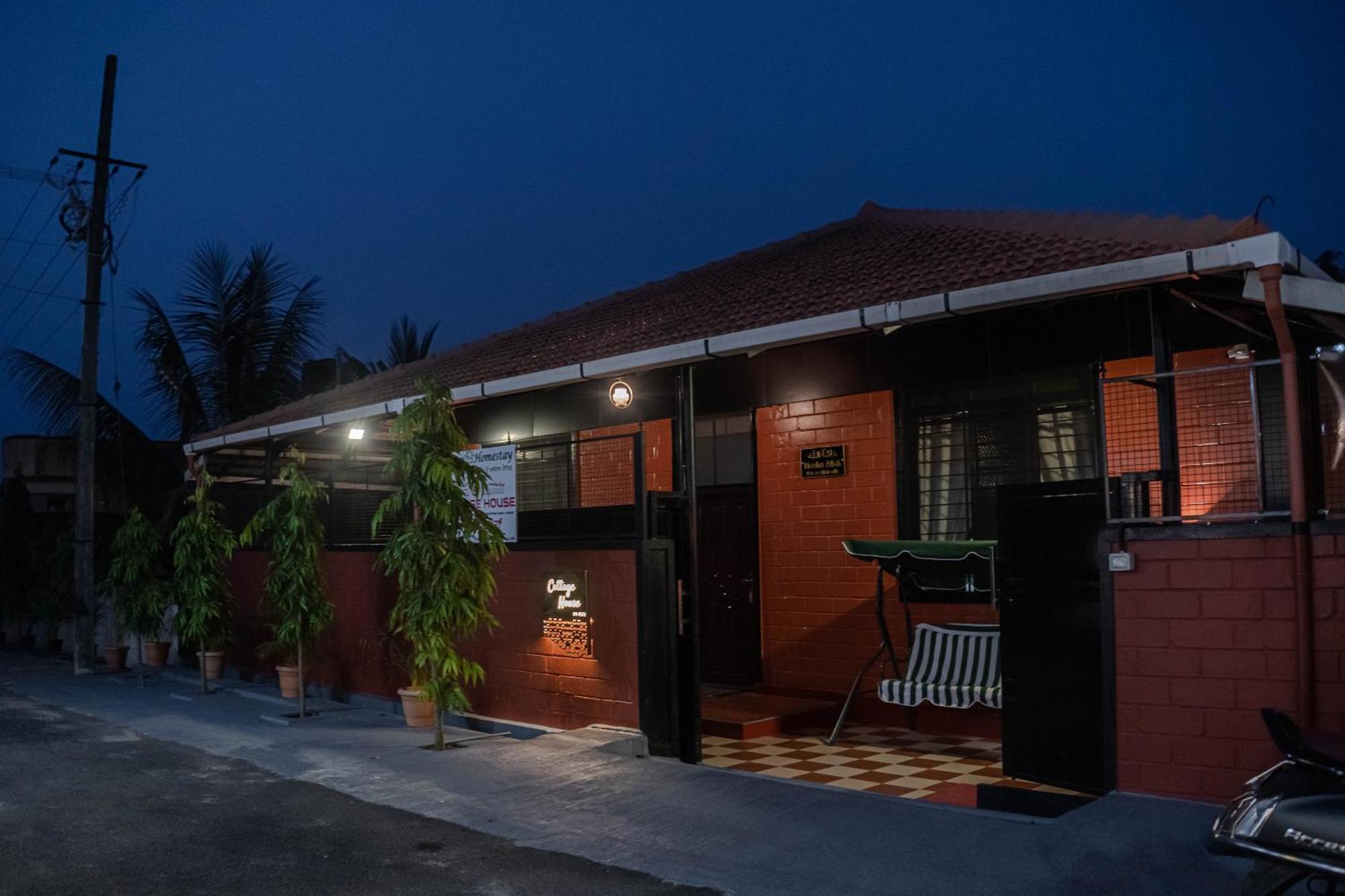 Udupi Homestay - Cottage House - Dendoorkatte Ngoại thất bức ảnh
